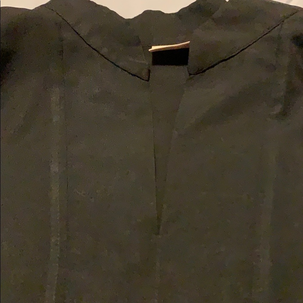Black blouse - Picture 2 of 3